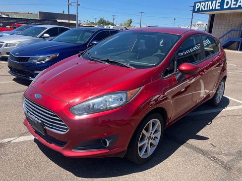 Used 2017 Ford Fiesta SE w/ Equipment Group 201A image 2