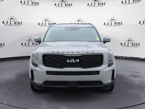 Used 2022 Kia Telluride EX w/ EX Premium Package AWD/4WD image 2