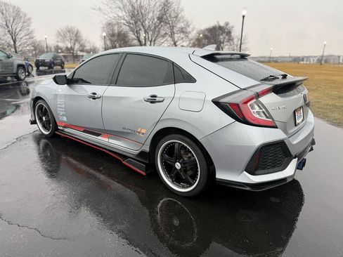 Used 2018 Honda Civic Sport image 8