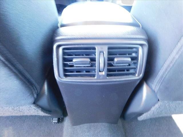 Used 2015 Nissan Rogue S FWD image 24