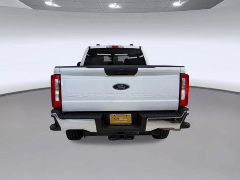 Certified 2025 Ford F250 XLT w/ FX4 Off-Road Package AWD/4WD image 10
