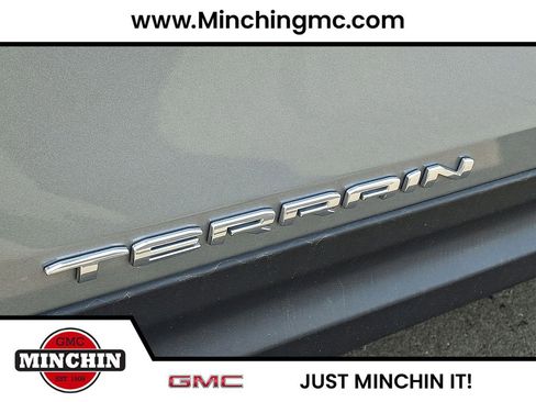 Used 2023 GMC Terrain SLT w/ Tech Package image 33