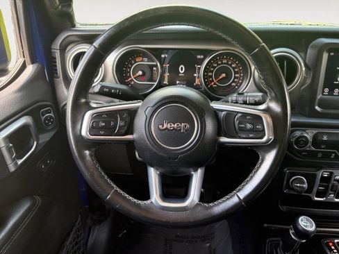 Used 2019 Jeep Wrangler Unlimited Sahara AWD/4WD image 6