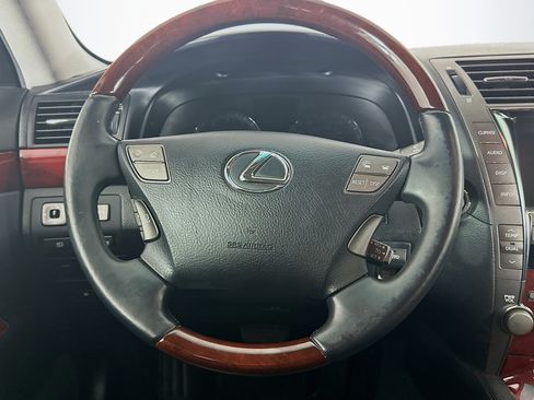 Used 2008 Lexus LS 460 RWD image 17