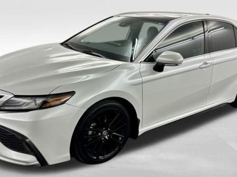 Used 2021 Toyota Camry XSE image 4