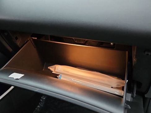 Certified 2023 Hyundai Tucson Limited w/ Cargo Package image 18