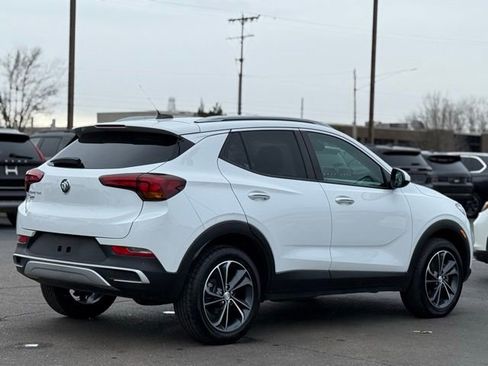 Used 2021 Buick Encore GX Select image 35