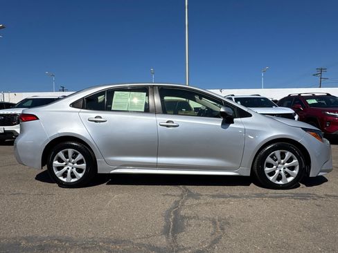 Used 2024 Toyota Corolla LE FWD image 6