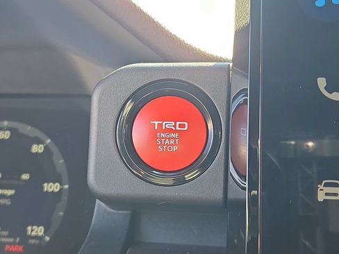 Used 2025 Toyota Tacoma TRD Sport AWD/4WD image 23