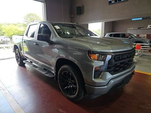 Used 2023 Chevrolet Silverado 1500 Custom w/ LPO, Dark Essentials Package RWD image 6