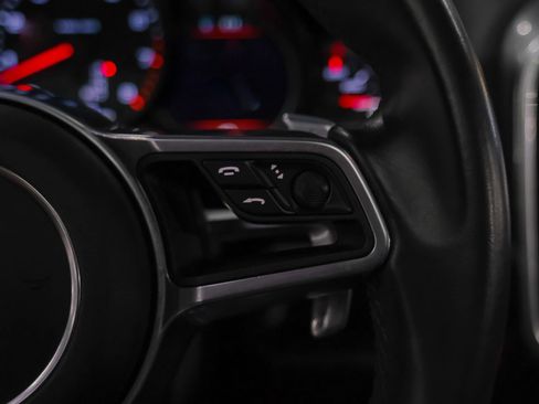 Used 2018 Porsche Cayenne image 15