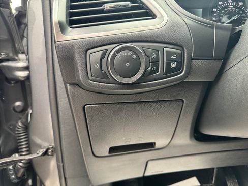 Used 2024 Ford Edge SEL w/ Convenience Package image 17