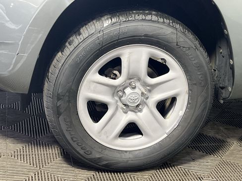 Used 2007 Toyota RAV4 4WD image 7