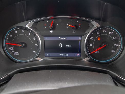 Used 2023 Chevrolet Equinox RS image 19