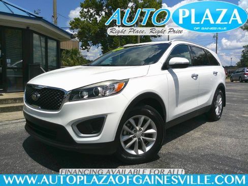 Used 2017 Kia Sorento FWD w/ LX Convenience Package image 1