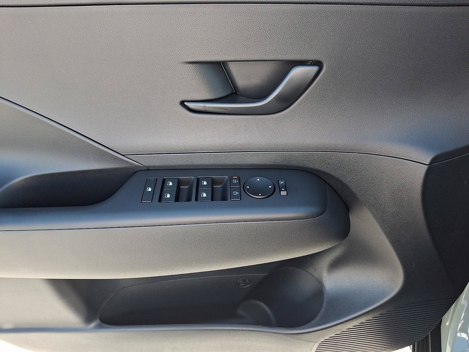 New 2027 Hyundai Kona SEL Sport AWD/4WD image 8