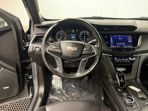 Certified 2021 Cadillac XT5 Premium Luxury image 17