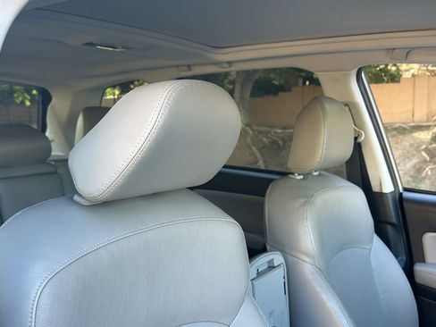 Used 2015 Subaru Forester 2.5i Limited image 12