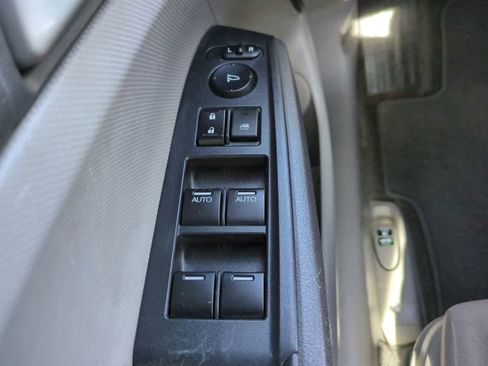 Used 2010 Honda Accord LX-P image 19
