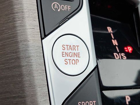 Used 2025 BMW 330i xDrive Sedan w/ Convenience Package image 22