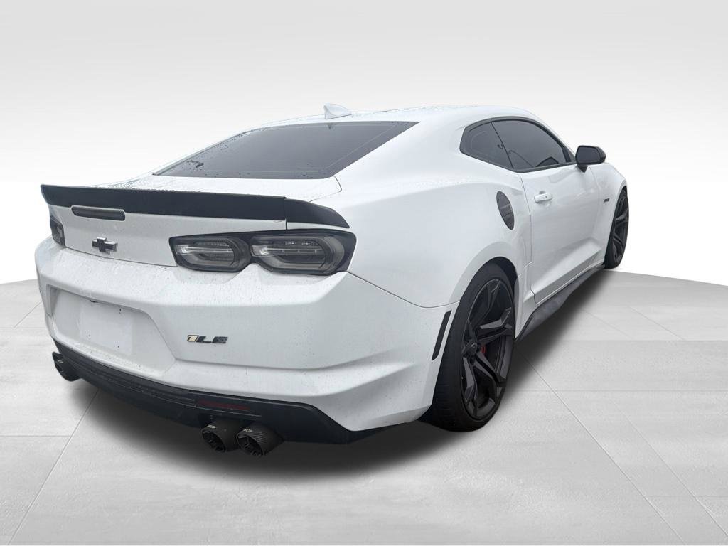 Used 2021 Chevrolet Camaro SS RWD image 31