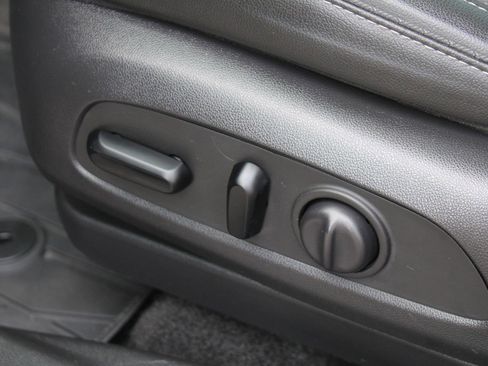 Used 2022 Buick Encore GX Select image 25