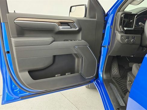 Certified 2025 Chevrolet Silverado 1500 LT image 27