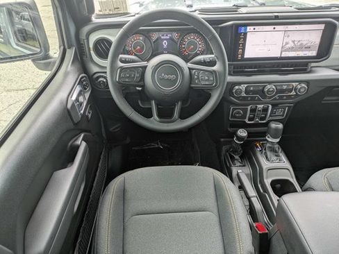 New 2026 Jeep Gladiator Sport AWD/4WD image 16