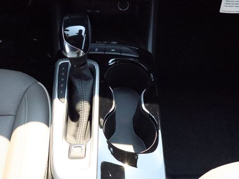 New 2025 Buick Envista Avenir image 15