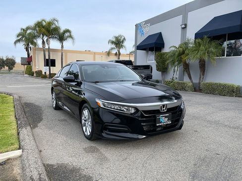 Used 2019 Honda Accord LX image 3