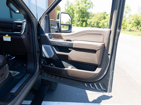 Used 2026 Ford F450 King Ranch w/ Chrome Package AWD/4WD image 26