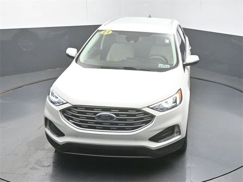 Used 2021 Ford Edge Titanium image 42