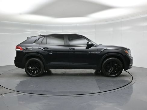 Used 2023 Volkswagen Atlas Cross Sport SE w/ Black Wheel Package AWD/4WD image 25