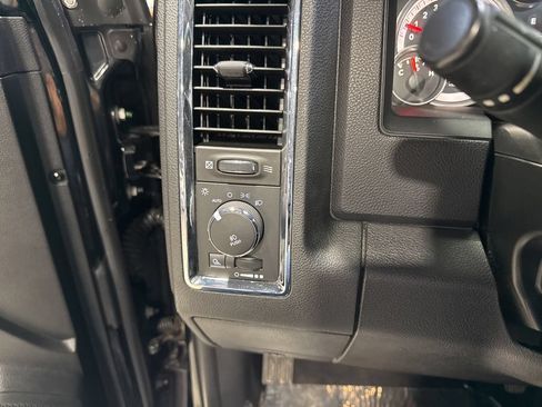 Used 2014 RAM 1500 Laramie AWD/4WD image 17
