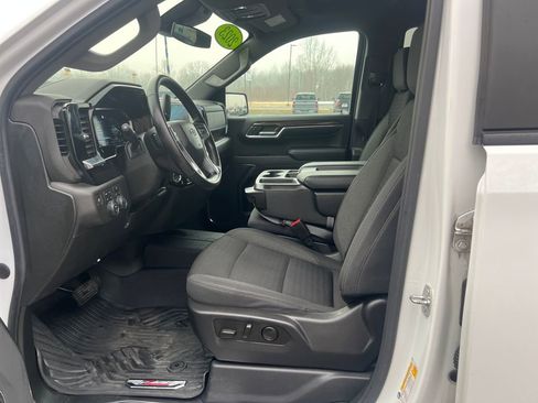 Used 2023 Chevrolet Silverado 1500 RST image 9