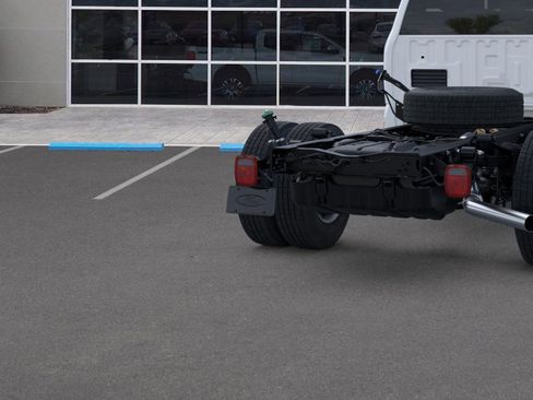 New 2026 Ford F350 XL w/ XL Chrome Package image 21