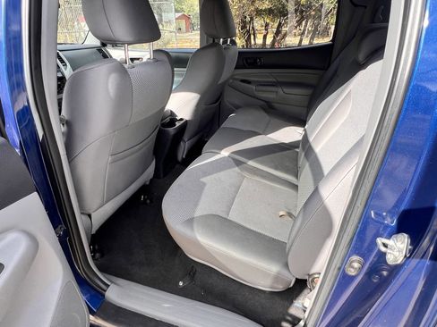 Used 2014 Toyota Tacoma PreRunner image 21