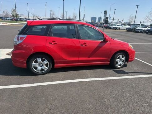 Used 2005 Toyota Matrix image 9