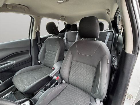 Used 2021 Nissan Kicks S FWD image 16