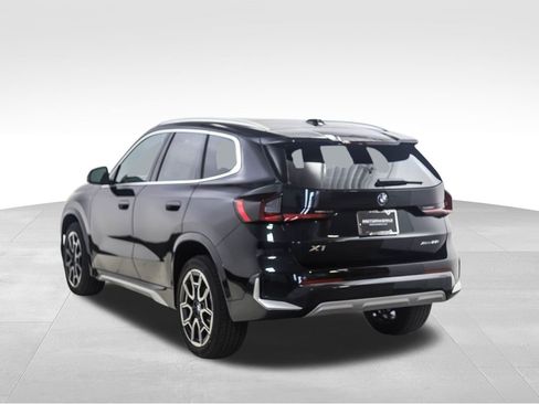 Used 2025 BMW X1 xDrive28i w/ Technology Package image 3
