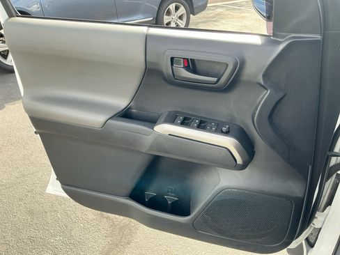 Used 2021 Toyota Tacoma SR5 image 13