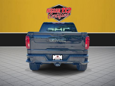 Used 2023 GMC Sierra 1500 AT4 w/ AT4 Premium Package AWD/4WD image 8