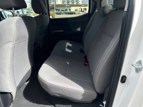 Certified 2023 Toyota Tacoma SR5 AWD/4WD image 29