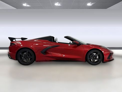 Used 2022 Chevrolet Corvette Stingray Preferred Conv w/ Z51 Performance Package RWD image 8