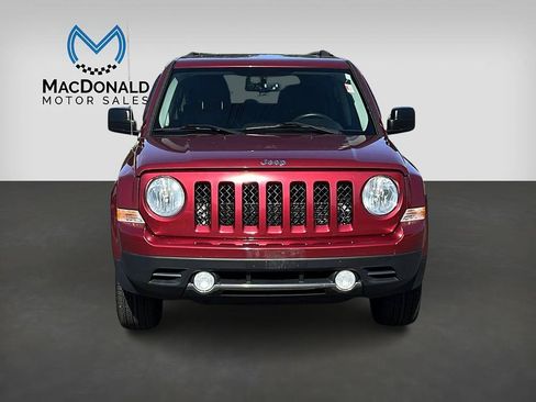 Used 2017 Jeep Patriot High Altitude AWD/4WD image 3