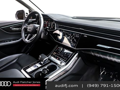 Used 2023 Audi Q8 Prestige w/ Prestige Package image 15
