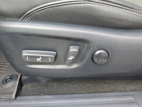 Used 2021 Toyota 4Runner SR5 Premium image 25