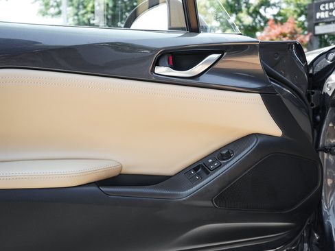 Used 2016 MAZDA MX-5 Miata Grand Touring RWD image 15