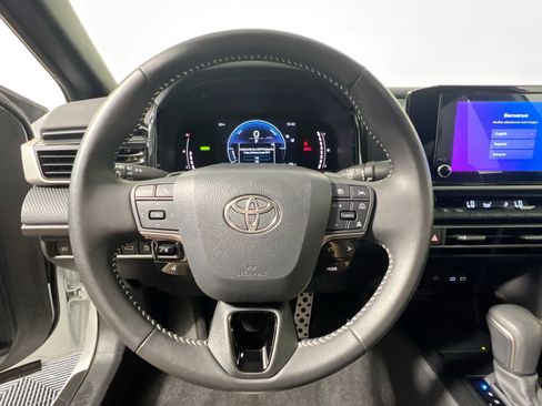 Used 2026 Toyota Camry SE w/ Convenience Package FWD image 17