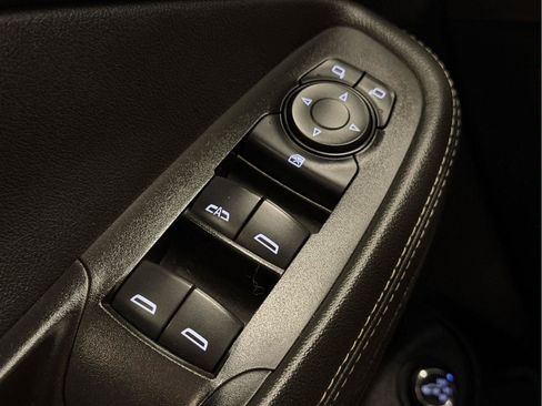 Used 2023 Buick Encore GX Select AWD/4WD image 39